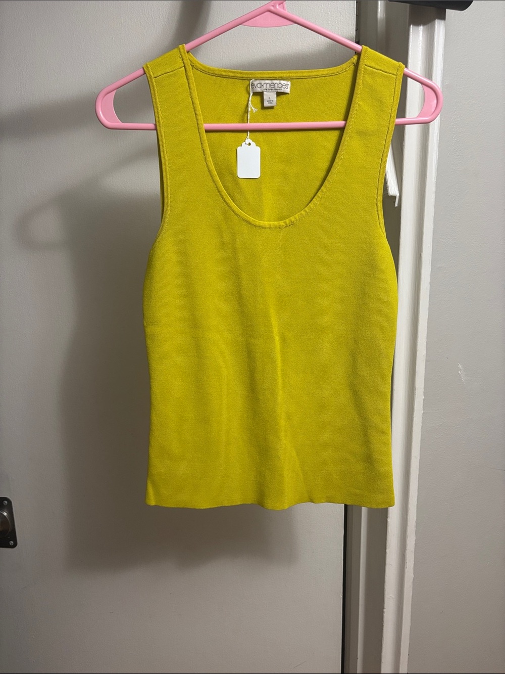 Eva Mendes NY&C Lime Green Sleeveless Knit Tank Top Size L